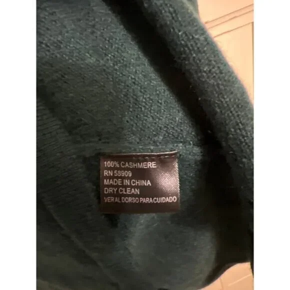 NWT Antonio Melani size large dark green cashmere sweater bell sleeves - Picture 4 of 6